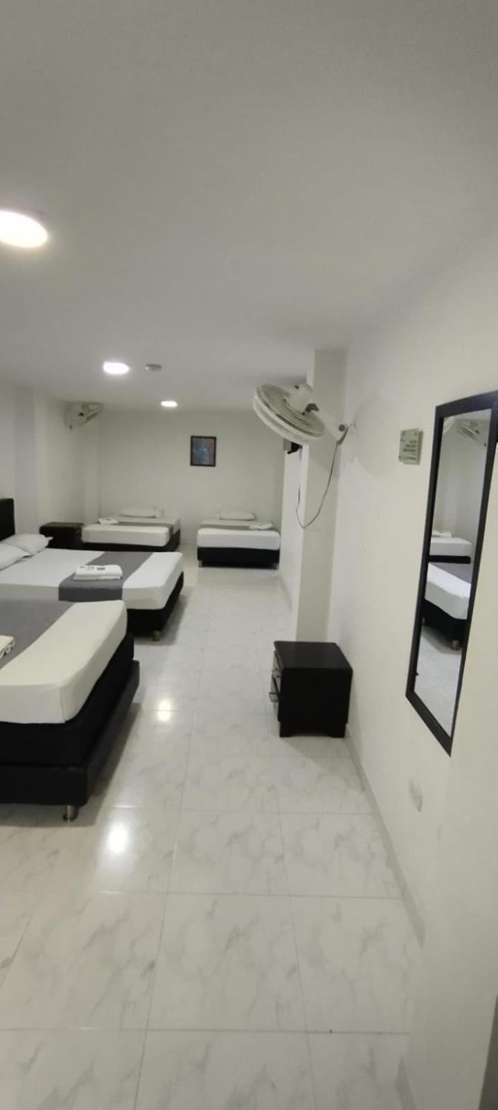 Hotel Paradise Lleras Medellin Ngoại thất bức ảnh