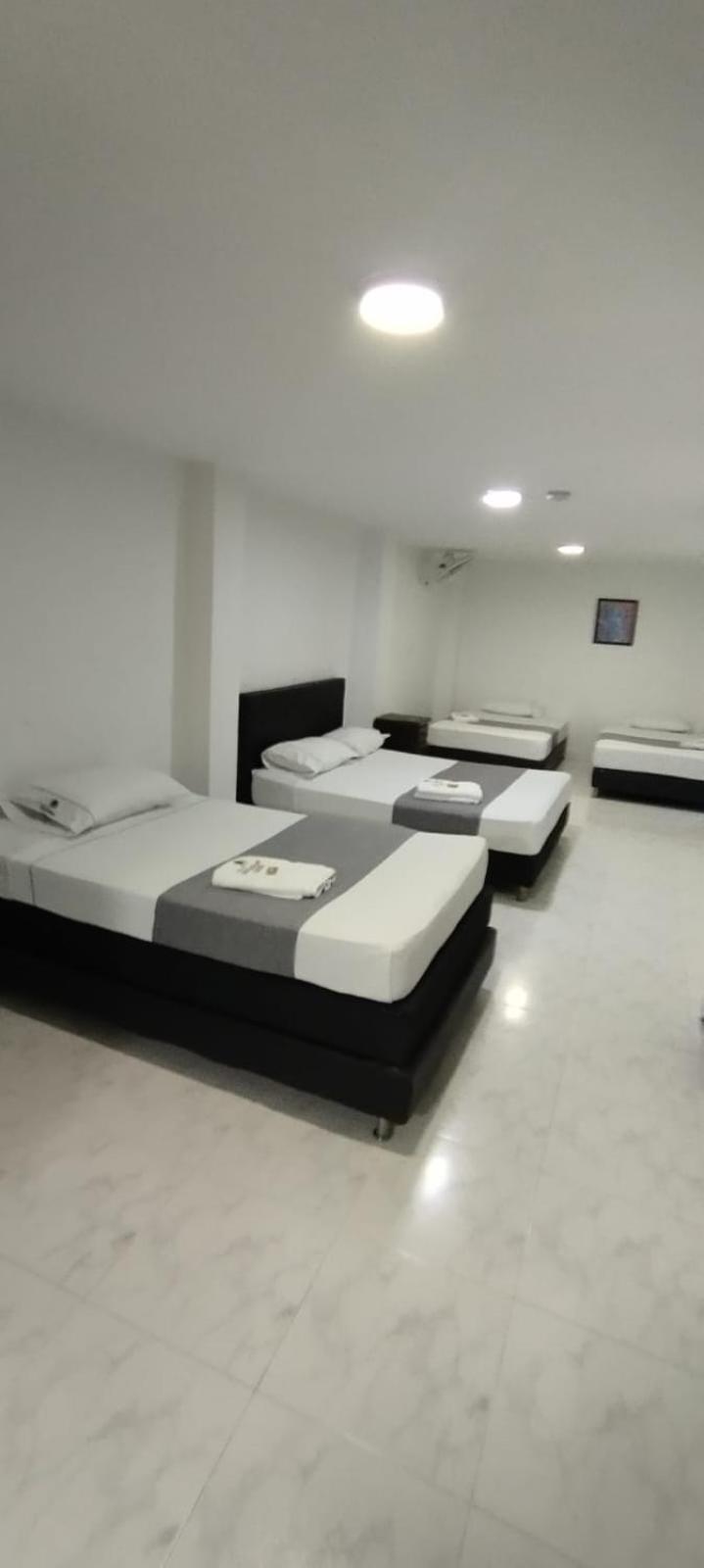 Hotel Paradise Lleras Medellin Ngoại thất bức ảnh