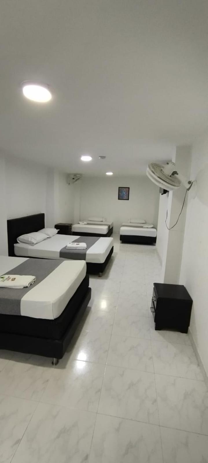 Hotel Paradise Lleras Medellin Ngoại thất bức ảnh