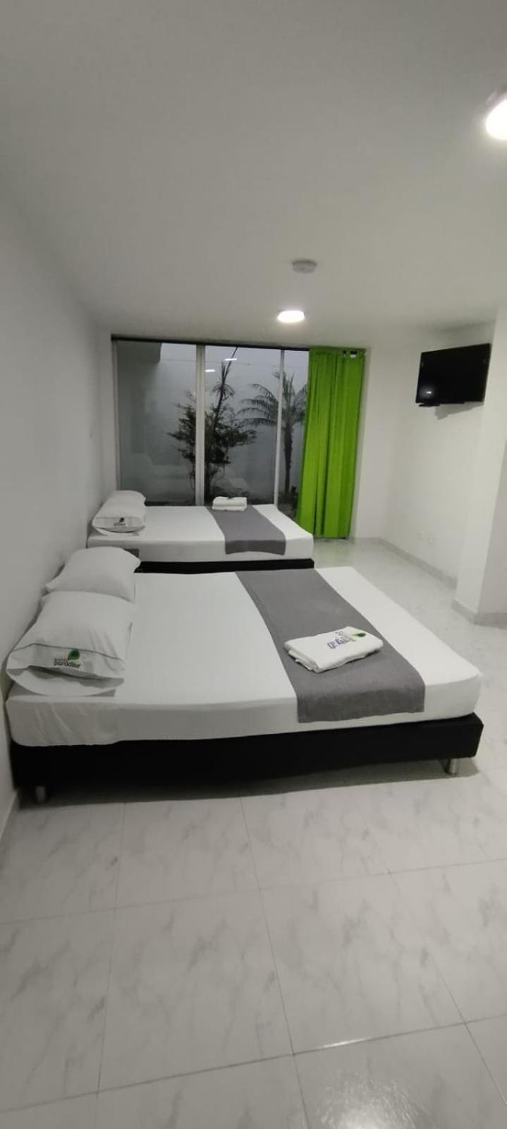 Hotel Paradise Lleras Medellin Ngoại thất bức ảnh