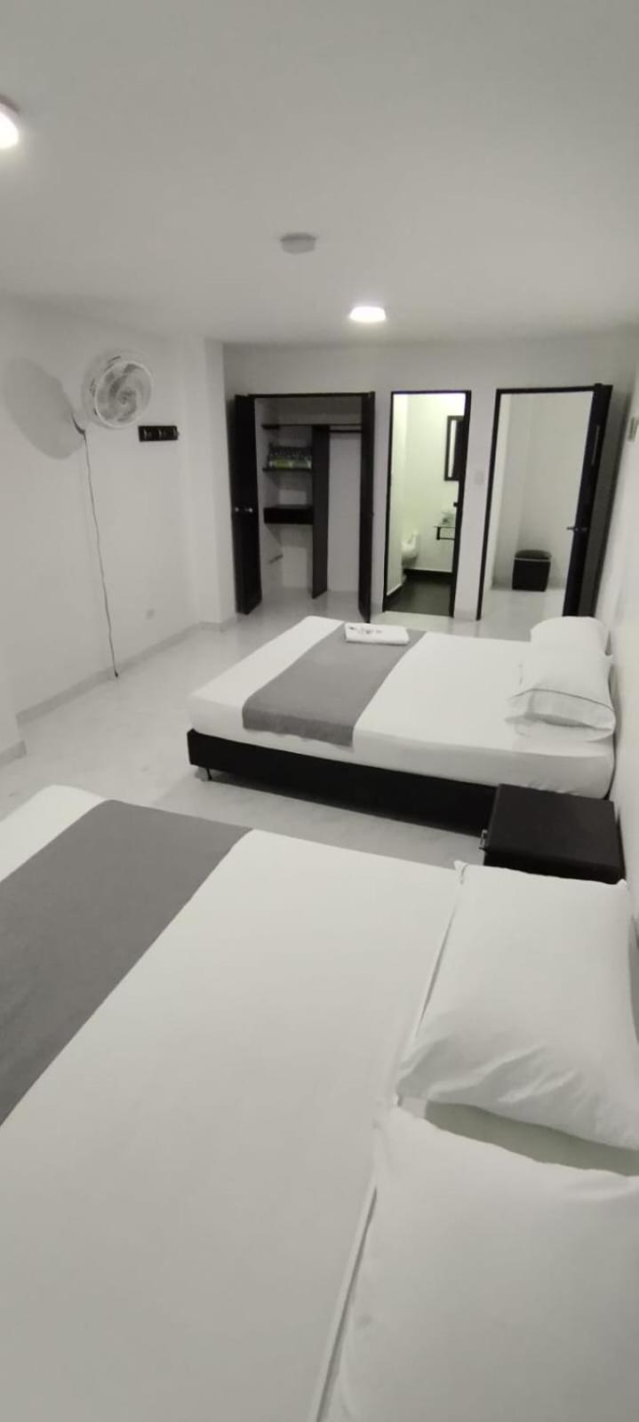 Hotel Paradise Lleras Medellin Ngoại thất bức ảnh