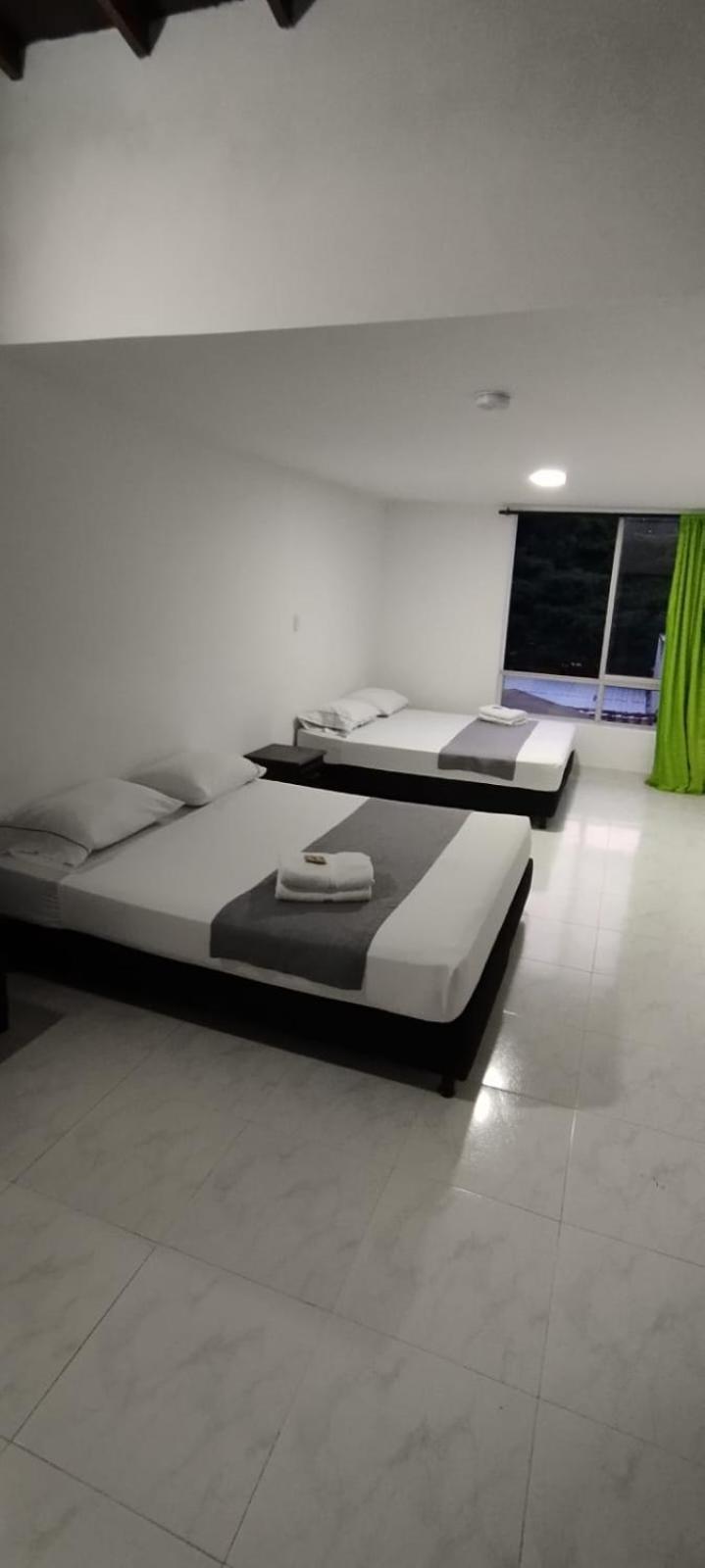 Hotel Paradise Lleras Medellin Ngoại thất bức ảnh