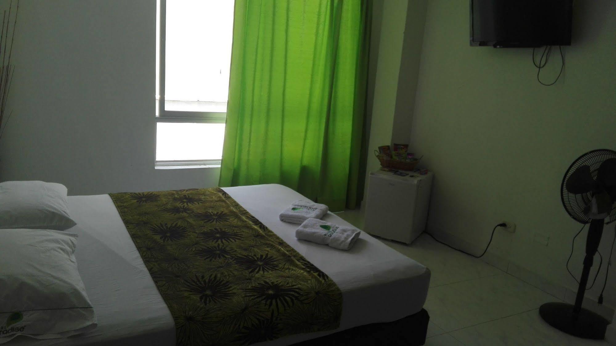 Hotel Paradise Lleras Medellin Ngoại thất bức ảnh