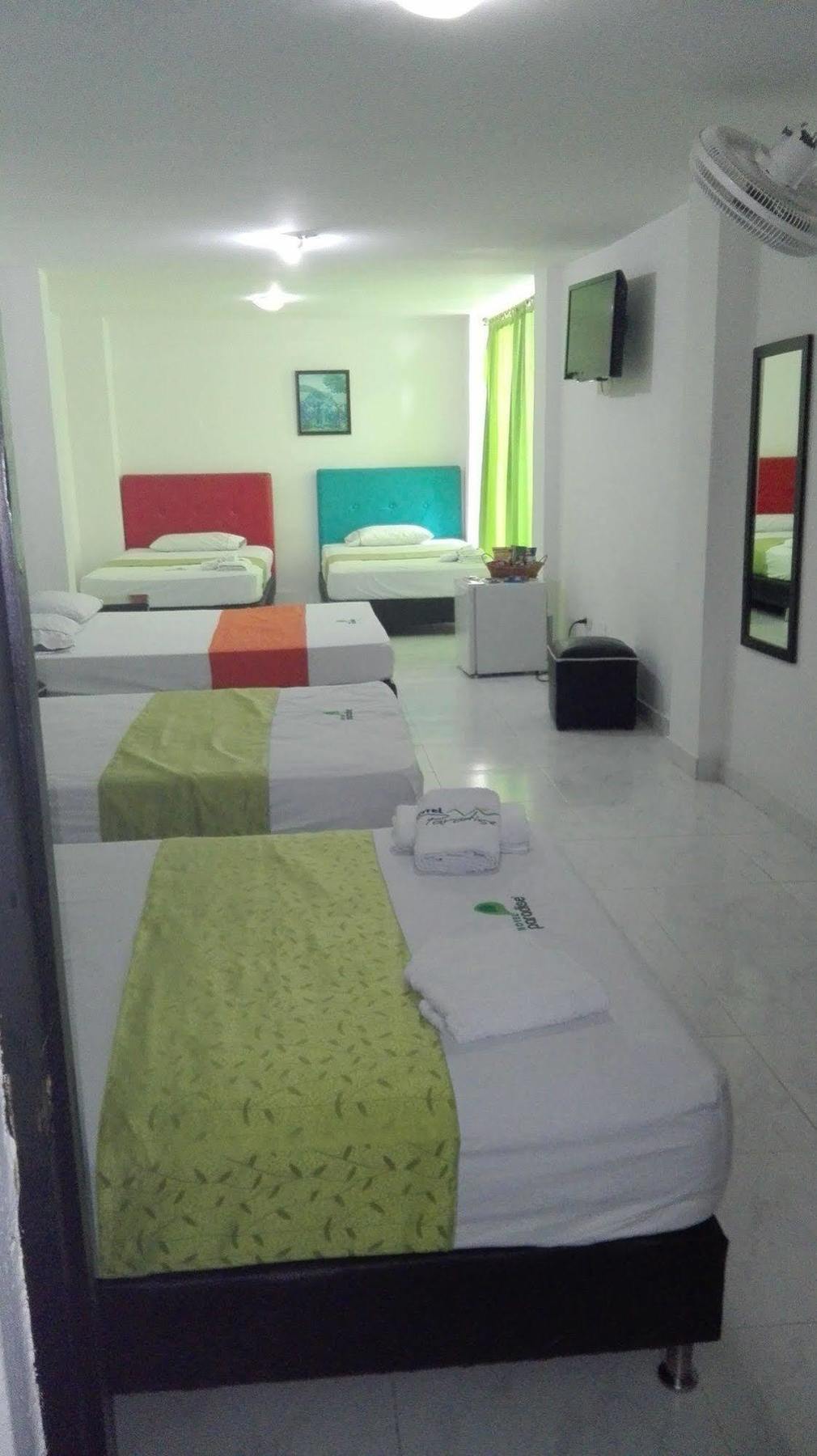 Hotel Paradise Lleras Medellin Ngoại thất bức ảnh