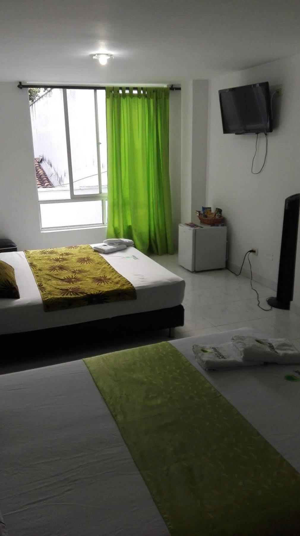 Hotel Paradise Lleras Medellin Ngoại thất bức ảnh